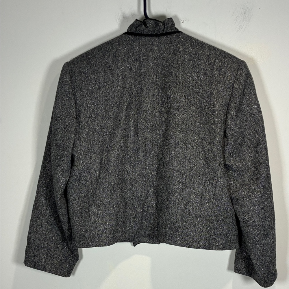 Vintage Gray Ruffle Trim Designer Blazer Feminine Structured Jacket Size 14 - Picture 6 of 7